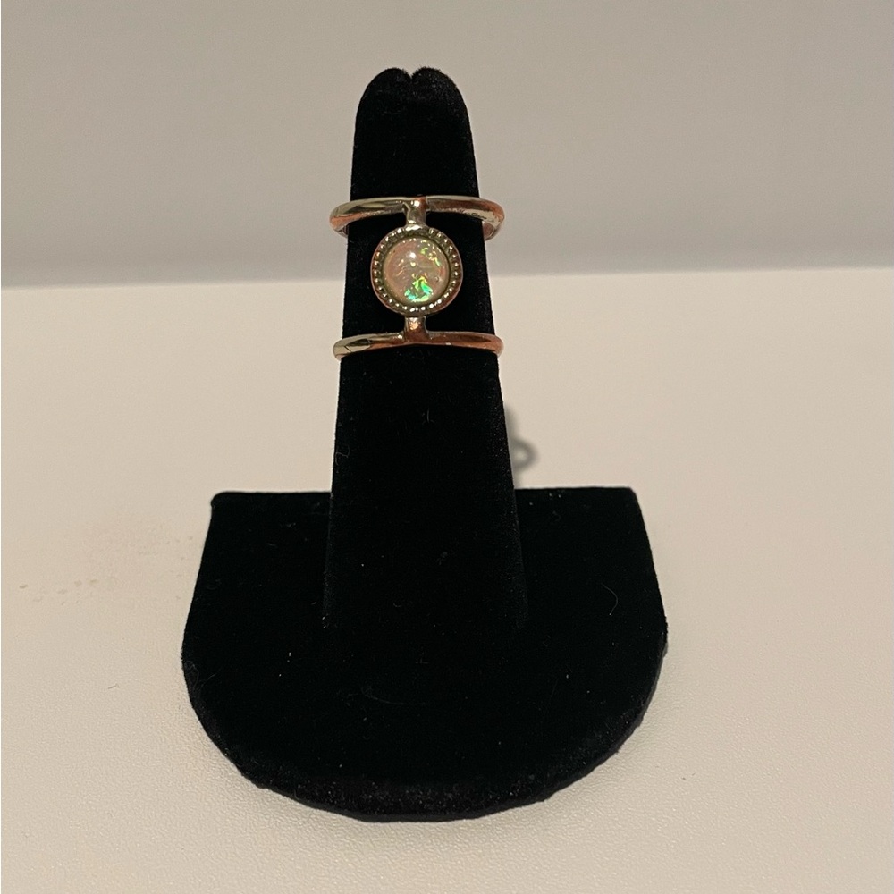 Vintage Double Band, Opal, Gold and Copper Tone Ring. size 6